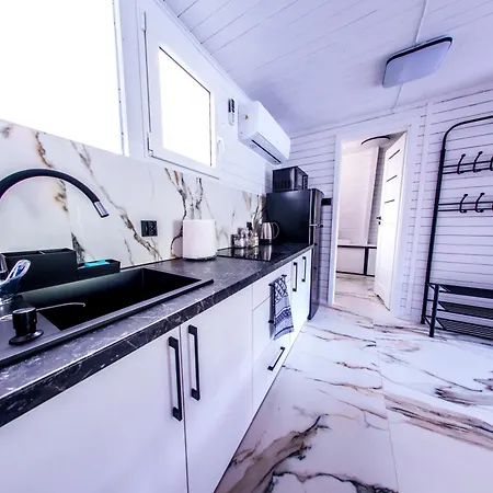 Białe Molo - Domki&spa Domek alpejski *