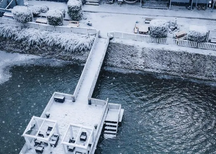 木屋 Biale Molo - &